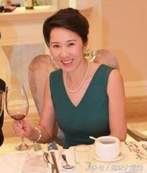 中国首富王健林背后的女人：林宁，高贵大气背景不凡