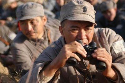 ​他是《亮剑》里的和尚，李云龙把他当兄弟，现实中毕业法国名校！