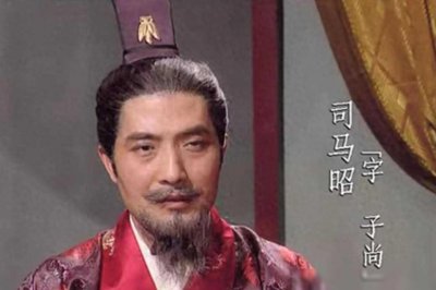 ​为什么说司马昭当街弑君，开了个坏头儿？在他之前就没有这样的