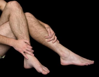 男性腿毛少是身体“发育不良”？腿毛旺盛意味着什么？涨知识了