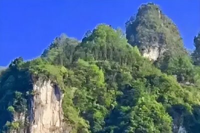 ​山水相依，仙风道骨，风光如诗胜画的清江方山风景区