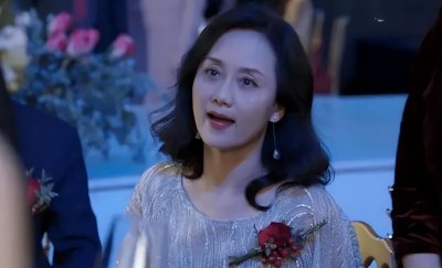 ​李颖：从模特到演员，出道31年认真拍戏，如今57岁仍然魅力四射