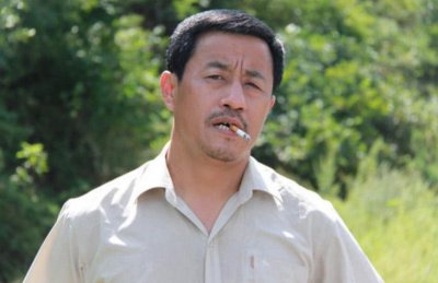 ​王小宝：抛弃原配，娶小19岁娇妻，有赵本山支持就能为所欲为吗？