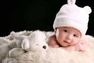 ​怎么给宝宝睡出一个好头型 圆圆的后脑勺真好看