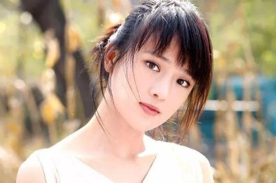 ​周显欣高清壁纸图片