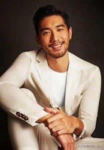 ​全球百大最美脸孔出炉：迪丽热巴排名第8，高以翔连登7年再次上榜