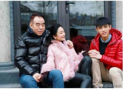 ​陈凯歌夫妇为儿子陈飞宇办生日会，姥姥姥爷齐出动