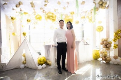 ​国乒大满贯晒夫妻照！吐槽老公变老腊肉 李晓霞还需多敲打陈梦