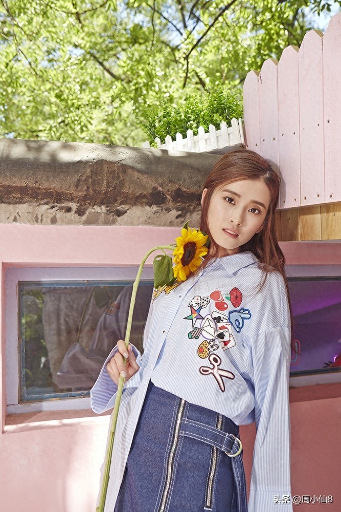 明星李若嘉,娱乐圈影视女演员,是具有实力的艺人