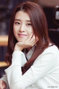 ​明星李若嘉，娱乐圈影视女演员，是具有实力的艺人