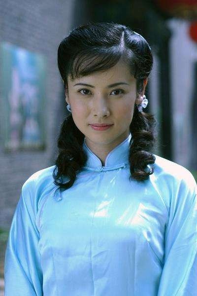 杨明娜:出道20年难火,却收获美满家庭,美丽动人的女神