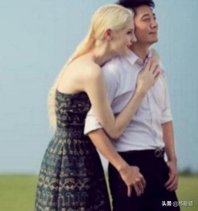 ​撒贝宁妻子如此神秘，她的职业全球仅6人可做，难怪把她当作宝