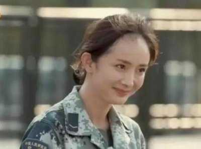 ​盘点那些发际线高的女星，种植发际线时看起来不太自然，为什么？