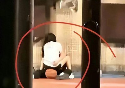 ​校园情侣不雅事件新闻