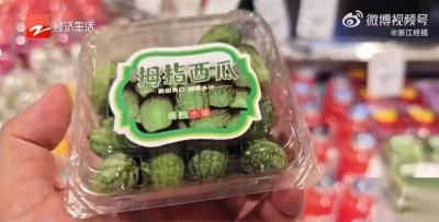 ​拇指西瓜营养价值远不如西瓜，凭什么敢卖120元一斤，专家竟说