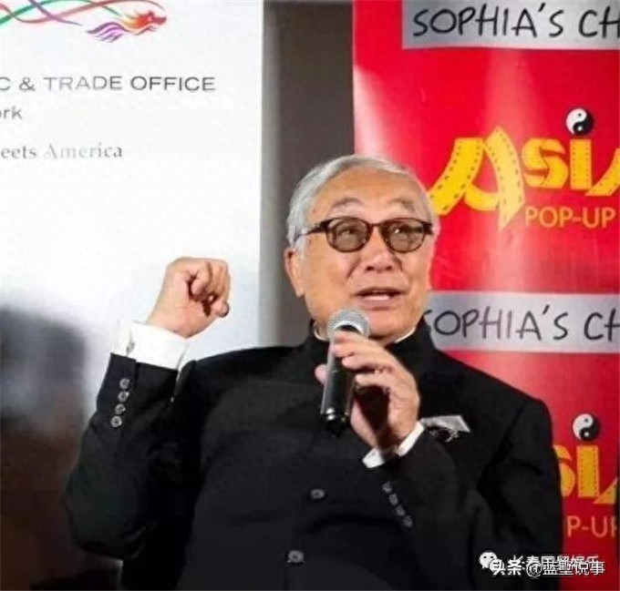 记得《射雕》“黄老邪”吗?如今“蓉儿”不在“老人家”85 岁了