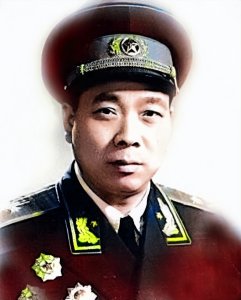 ​他是最年轻的开国少将，官至大军区副司令员，69岁因车祸去世