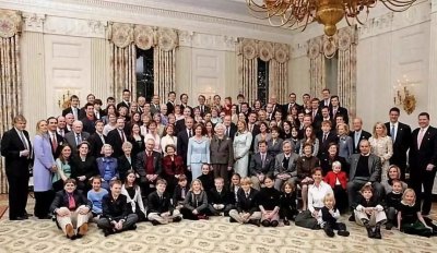 ​世界上最富裕的十大家族，传奇般的财富，传承百年你都听过哪个？