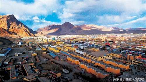 世界最高城市的城镇：狮泉河