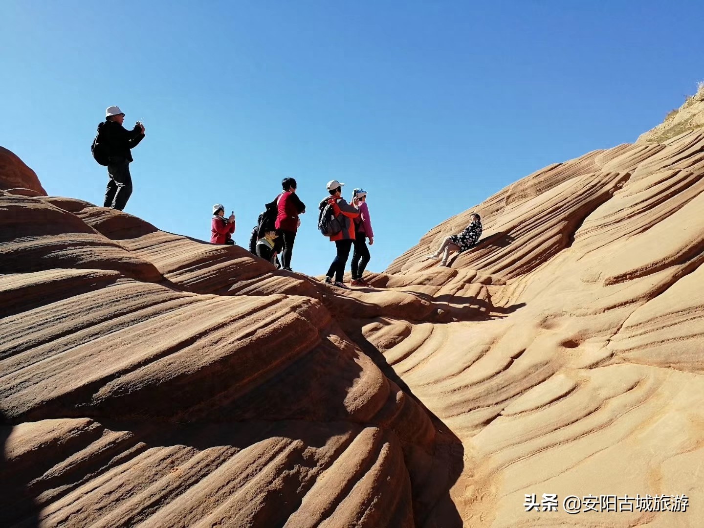 不要门票但是非常值得一去的地方——靖边波浪谷