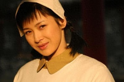 ​“亮剑女神”童蕾：32岁嫁温州首富丈夫入狱后留给了她1.4亿债务