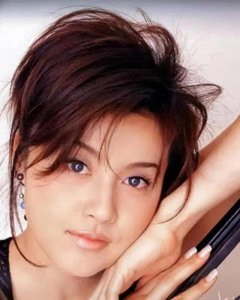 ​魅力四射，征服郭富城之心！藤原纪香性感魅力无人能挡令人窒息！