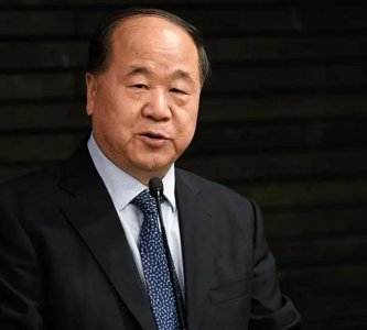 ​莫言：诺贝尔文学奖中国第一人，获奖后为何还网友被谩骂？