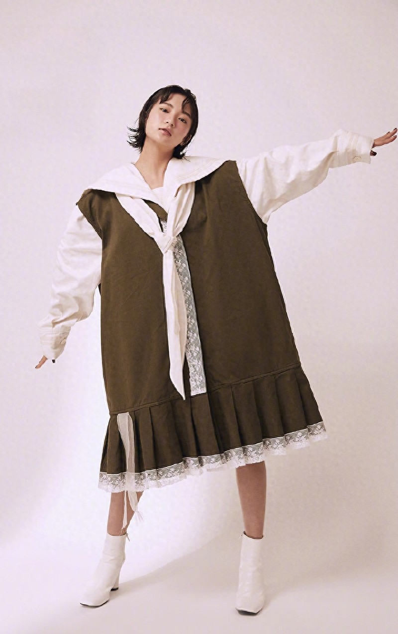 组图：内地女演员张雅钦