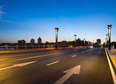 ​散在长春角落里的书香｜No.1《北京，北京》冯唐