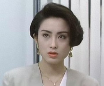 ​张敏年轻时照片：被誉为“尤物”名不虚传，“赵敏”回眸一笑太美