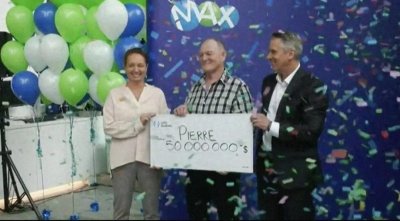 ​加拿大货车司机豪中2.6亿大奖 次日凌晨准时上班