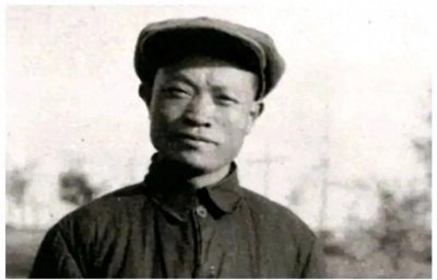 ​著名人物——冯文彬(1911~1997)