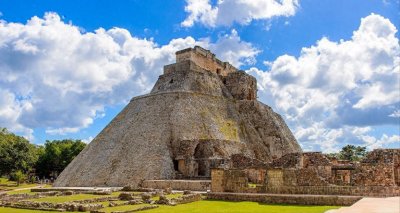 ​走进玛雅文明：金字塔、文字与独特习俗