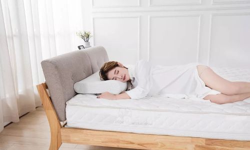 长期睡软板床的危害