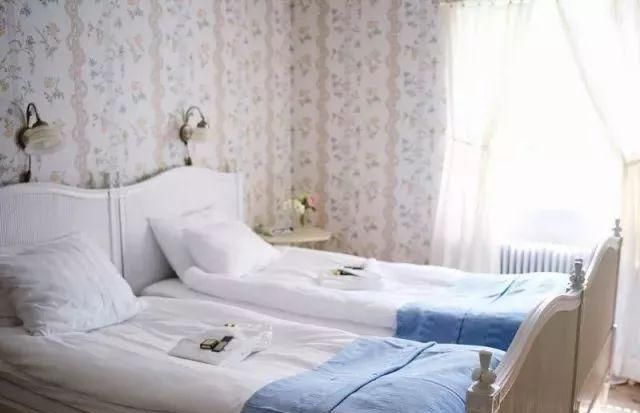 硬板床睡觉对身体好吗