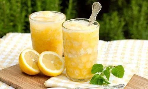 你觉得夏天是吃西瓜过瘾，还是吃老冰棒过瘾