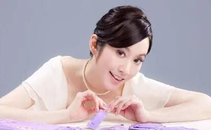 夏天解暑喝冷饮还是热饮，在炎热的夏天，冷饮和热饮哪一种更解暑？有何依据？图3