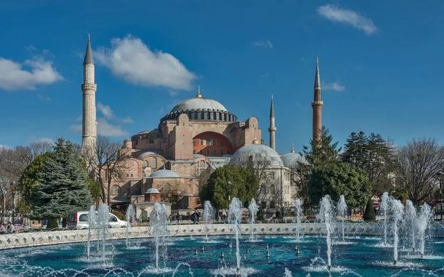 索菲亚三大教堂（为何那么多教堂都叫圣索菲亚）(9)