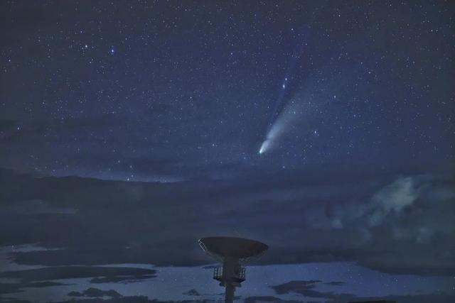 离我们最近的哈雷彗星（夜空中最长的彗星）(10)
