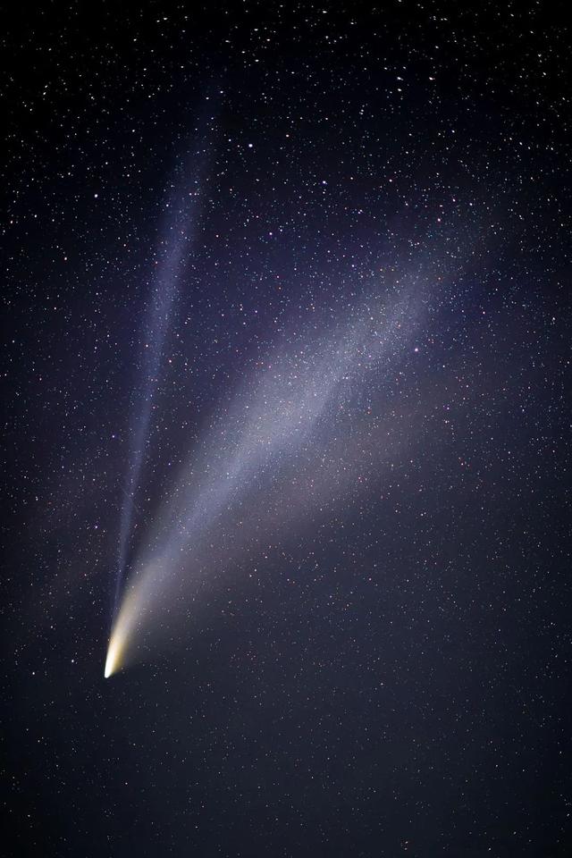 离我们最近的哈雷彗星（夜空中最长的彗星）(25)