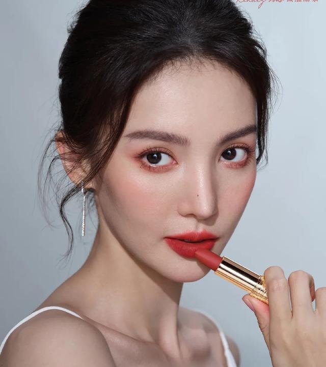 盘点4支最容易上瘾的百搭显白口红（秋冬必入的5支口红）(23)