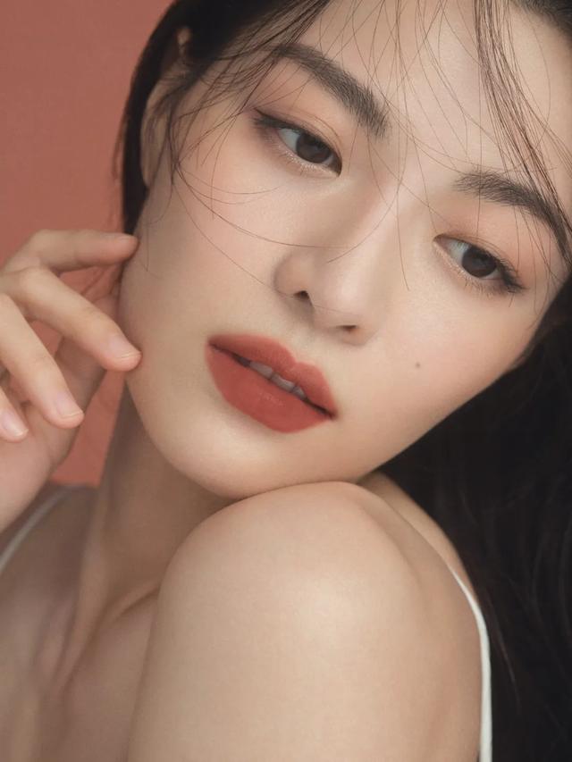 盘点4支最容易上瘾的百搭显白口红（秋冬必入的5支口红）(4)