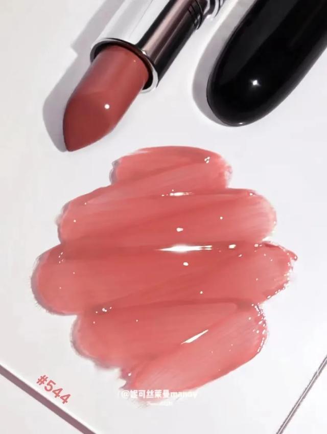 盘点4支最容易上瘾的百搭显白口红（秋冬必入的5支口红）(35)
