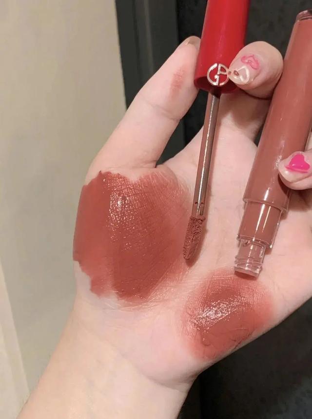 盘点4支最容易上瘾的百搭显白口红（秋冬必入的5支口红）(6)