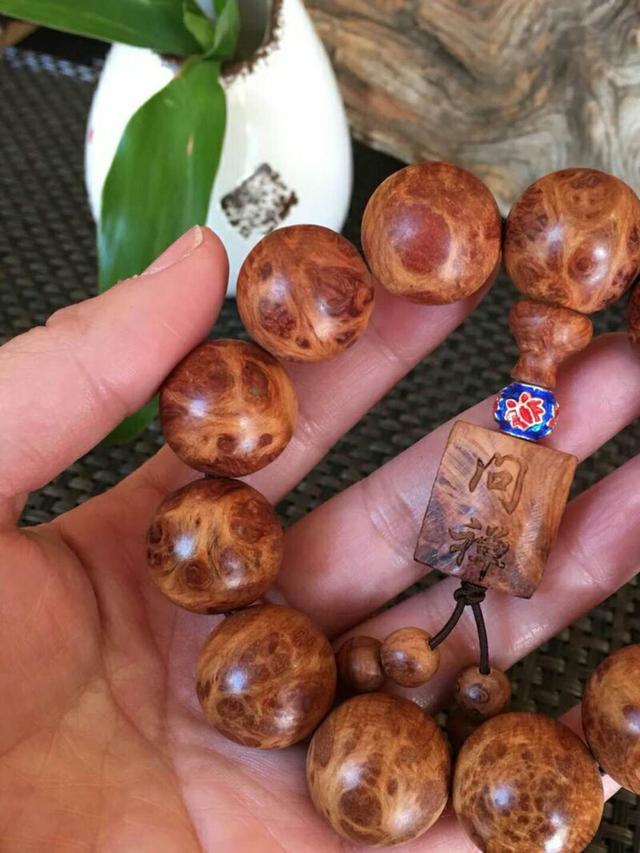 崖柏手串怎么盘又快又亮（崖柏手串如何正确盘玩你知多少）(8)