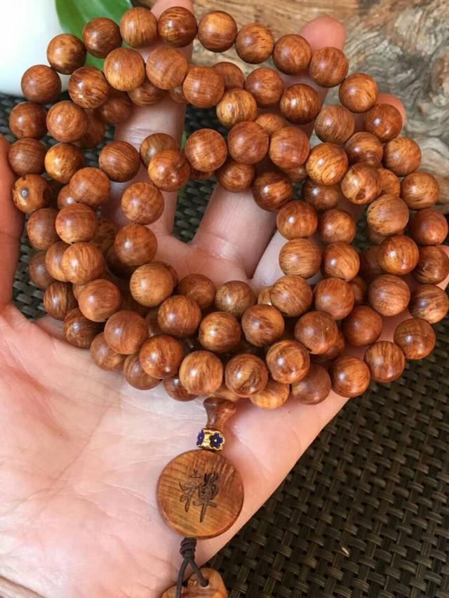 崖柏手串怎么盘又快又亮（崖柏手串如何正确盘玩你知多少）(31)