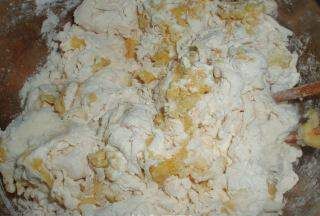 葱花油饼怎么做,葱油饼的家常做法图12