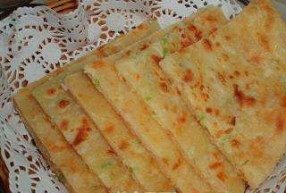 葱花油饼怎么做,葱油饼的家常做法图19