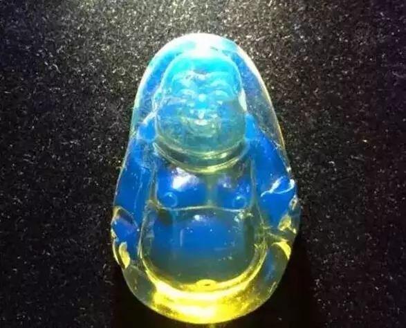 假的蓝珀是什么样子的?