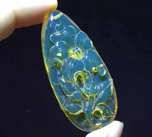 假的蓝珀是什么样子的?